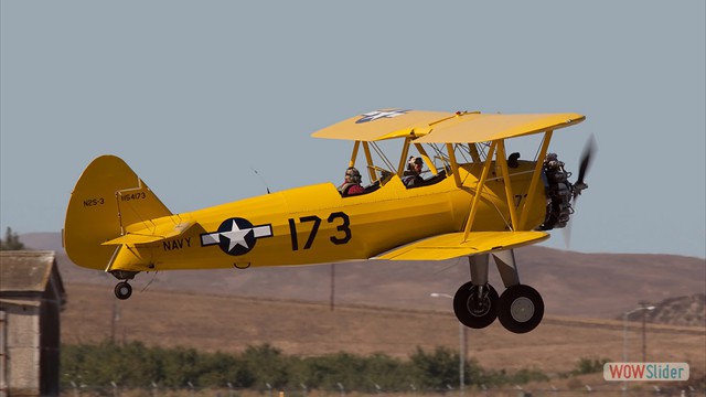 Stearman N54173 and Andreas Hotea about to land in Hollister