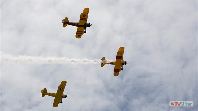Stearman N54173 and Andreas Hotea flying in Formation-2
